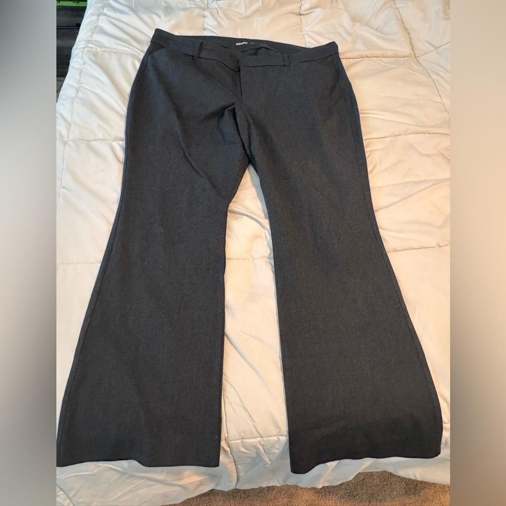 Old Navy High Rise Pixie Flare Pants - Gray 18 Petite